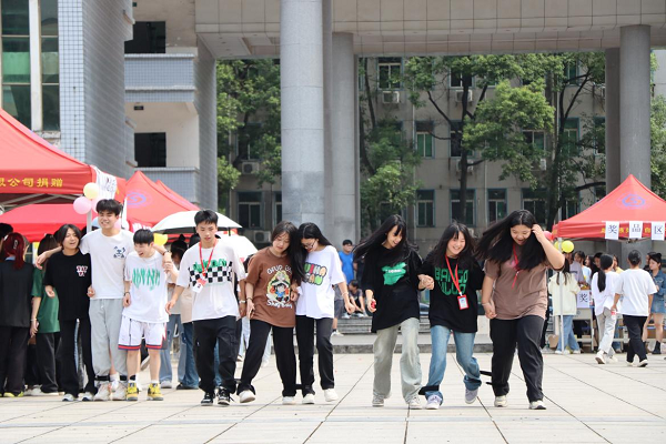 學院舉辦“陽光心靈 快樂成長”學生心理健康教育活動